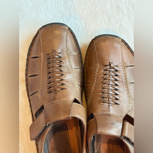 St. John's Bay Fisherman Sandals - Size 11 - Picture 7 of 12